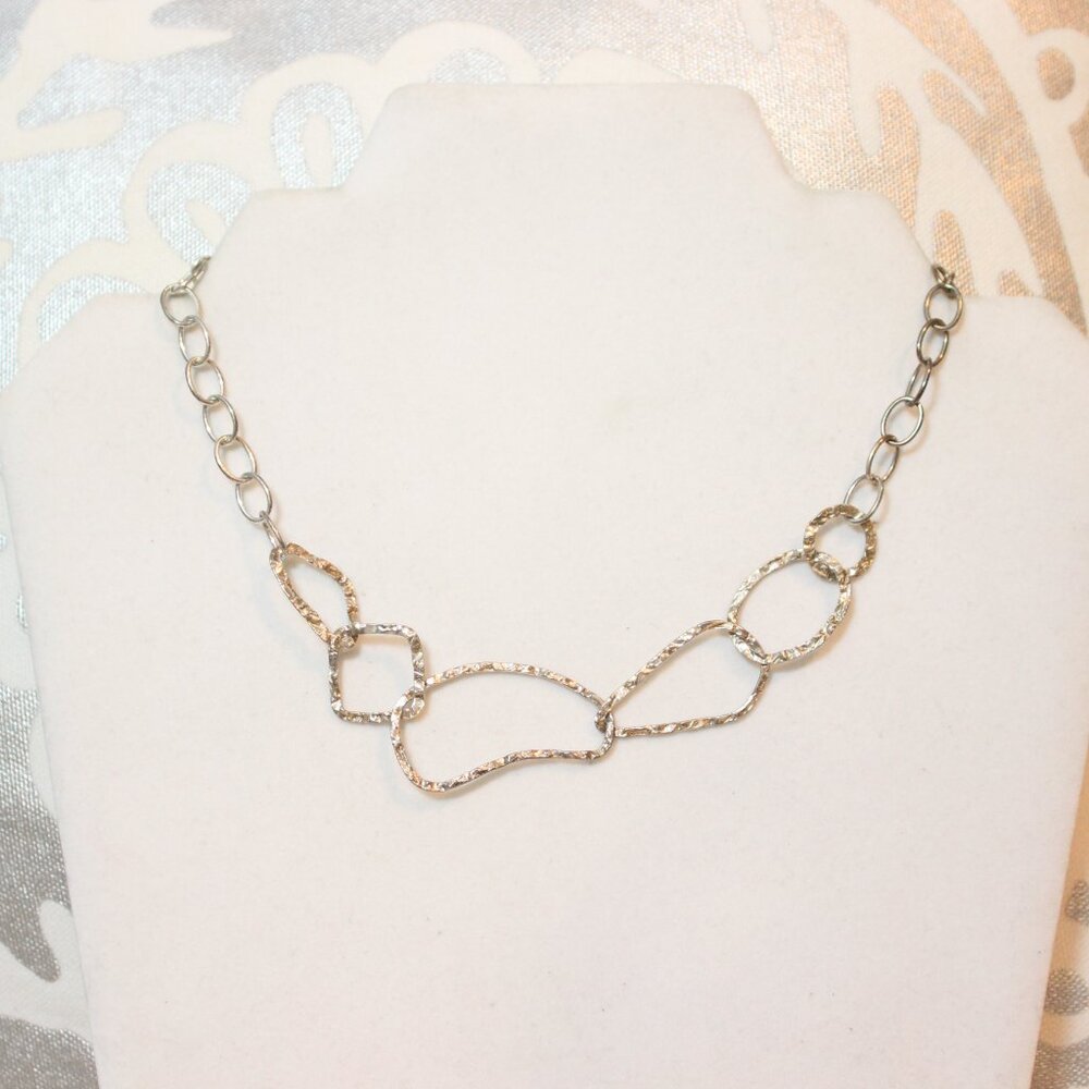 Sterling Silver Interlocking Hammered Metal Loopy… - image 2